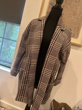 Zara Black & White Houndstooth Open-Front Trench Coat